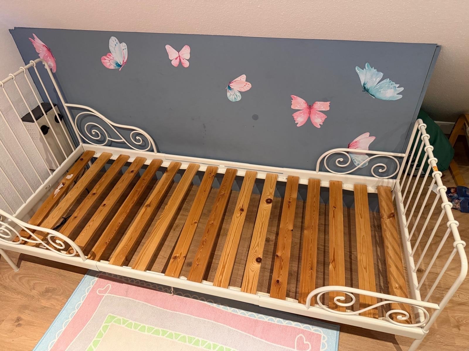 Ikea minnen meegroeibed, Kinderen en Baby's, Kinderkamer | Bedden, Ophalen, 70 tot 85 cm, Zo goed als nieuw, Lattenbodem