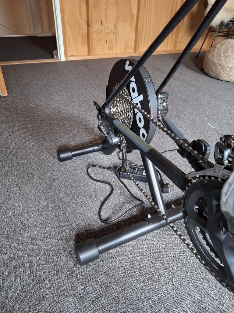 Wahoo KICKR CORE Smart Trainer - Zo goed als nieuw, Sport en Fitness, Wielrennen, Ophalen, Zo goed als nieuw, Overige typen