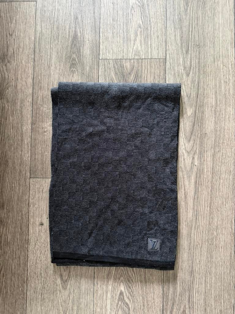 Te koop Louis Vuitton sjaal zwart, Kleding | Heren, Mutsen, Sjaals en Handschoenen, Ophalen of Verzenden, Zo goed als nieuw, Overige maten