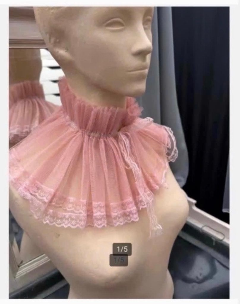 Roze kanten kraag -tule, voor bv. paspop, Ophalen of Verzenden
