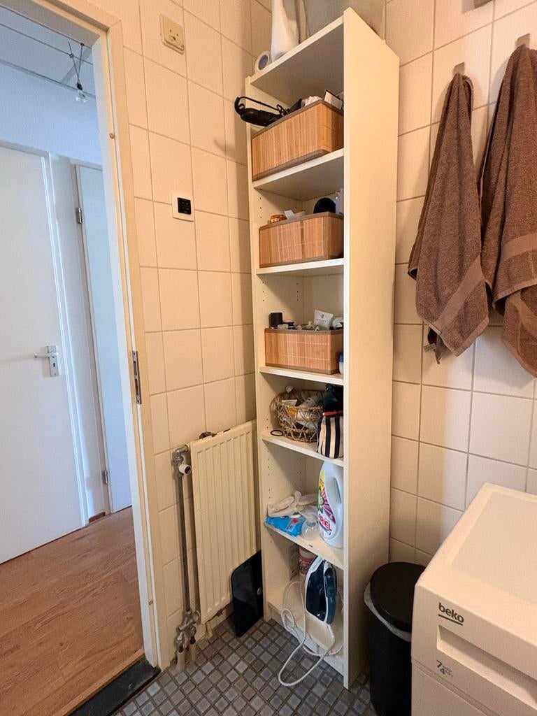 Witte smalle opbergkast met 6 vakken, Ophalen, Gebruikt