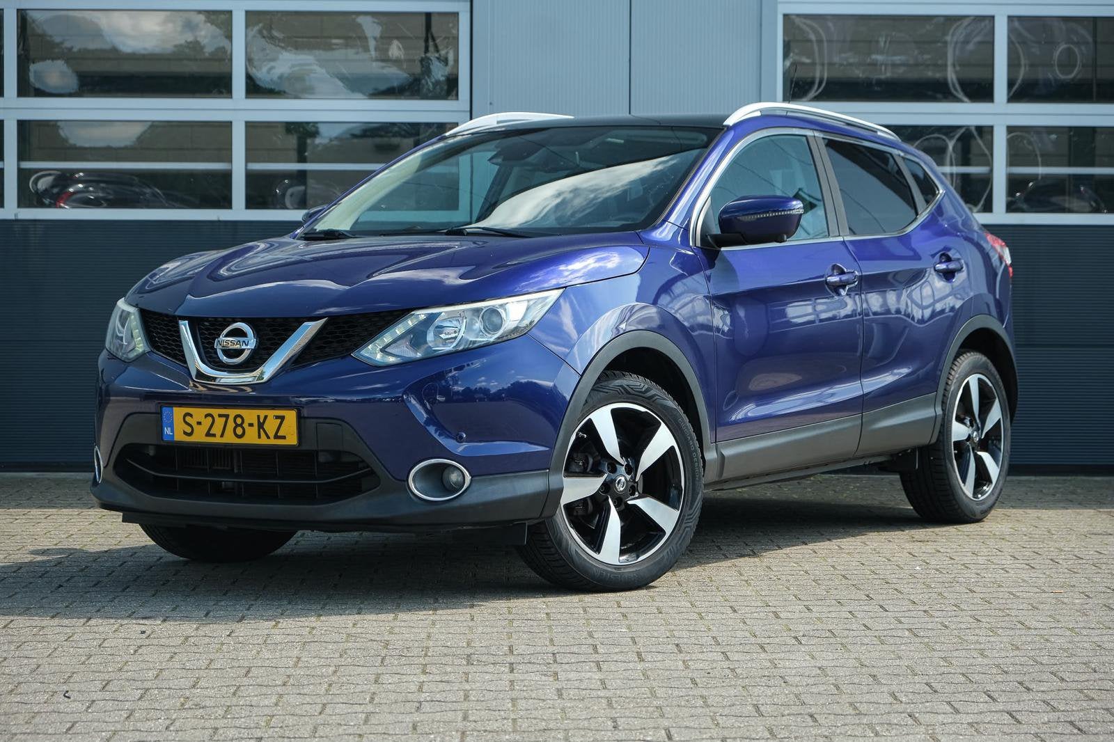 Nissan Qashqai 1.2 Dig-t 85KW 2WD 2014 Blauw, Auto's, Nissan, Voorwielaandrijving, Stof, Zwart, 4 cilinders