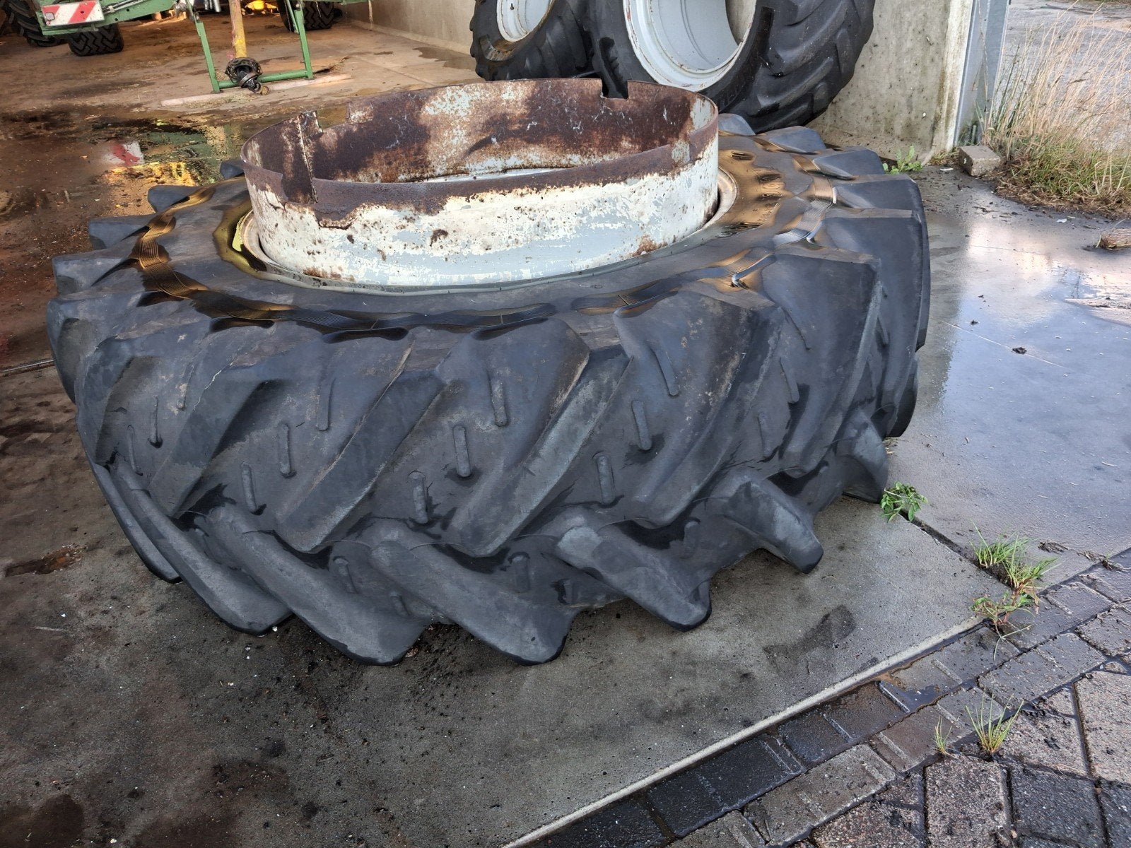 dubbellucht sets 20.8 r38  540 /65 r30, Ophalen of Verzenden