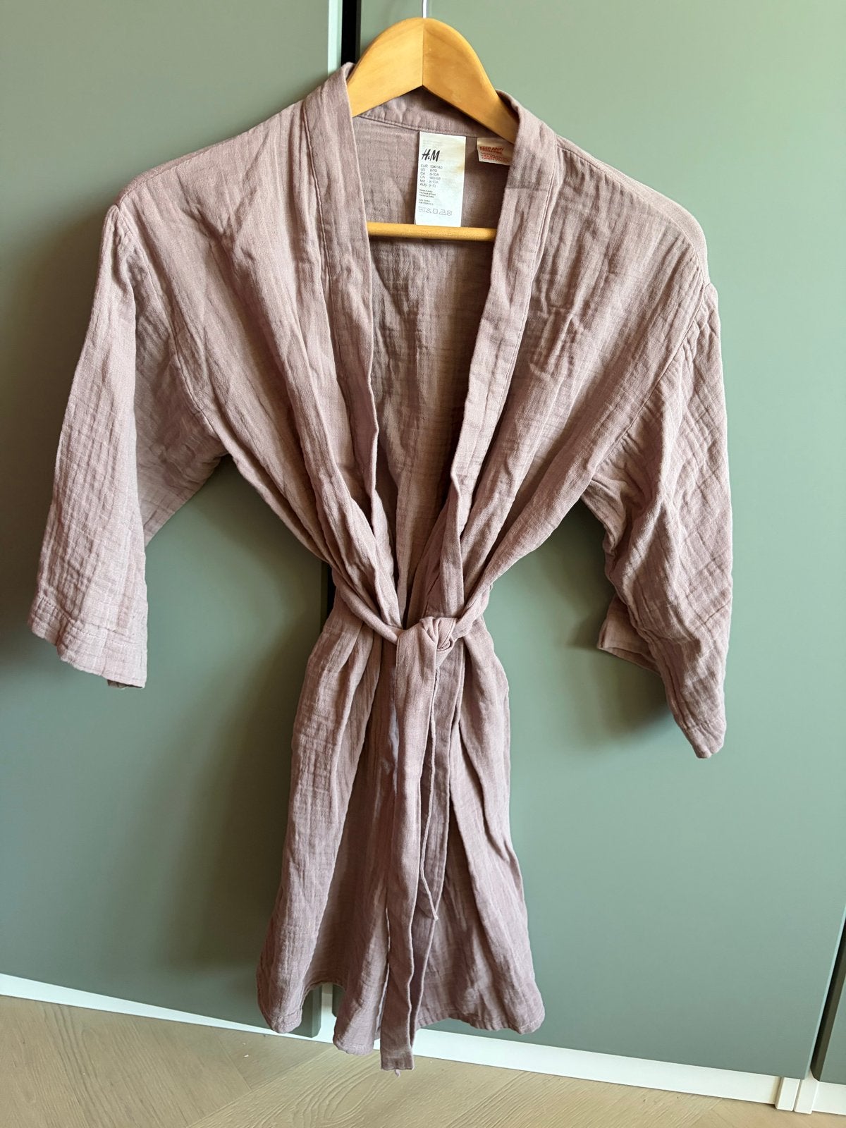 Luchtige Mousseline Badjas Maat 134/140, Kinderen en Baby's, Kinderkleding | Maat 134, Ophalen, Zo goed als nieuw, Meisje, Nacht- of Onderkleding