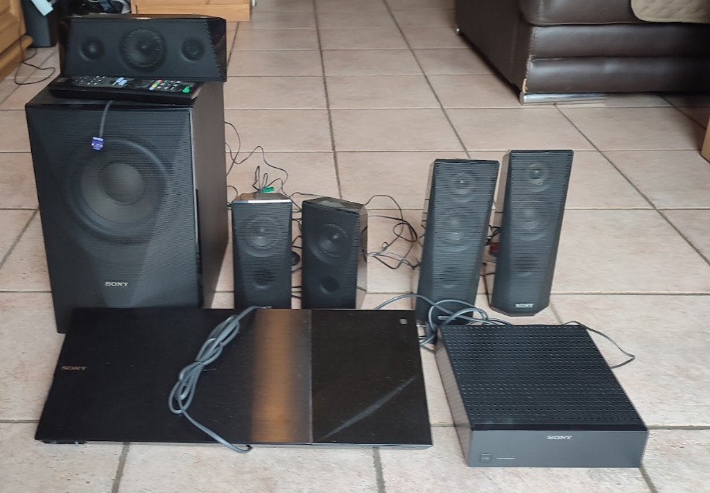 Sony Blue Ray BDV-N5200W surround home cinema set, Ophalen, Blu-ray-speler, 70 watt of meer, Zo goed als nieuw