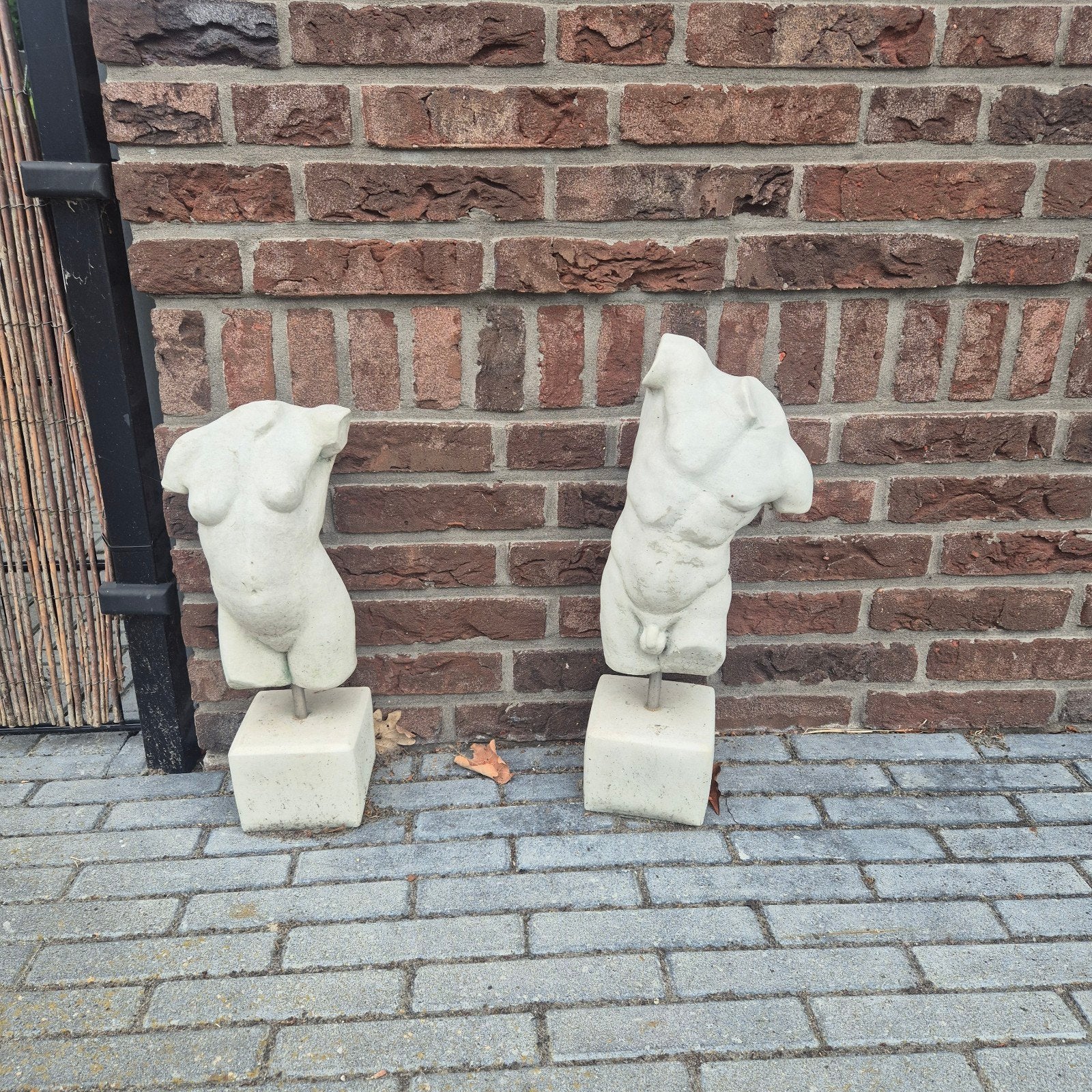 2 naaktbeelden, Ophalen