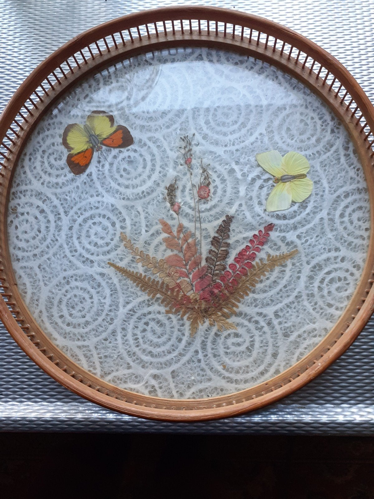 Vintage bamboe dienblad met vlinder onderzetters, Ophalen of Verzenden