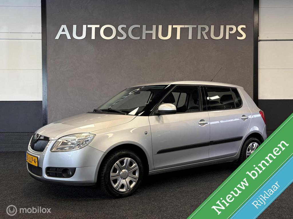 Skoda Fabia 1.4-16V Ambition DEALER O.H / CRUISE / AIRCO / C, Voorwielaandrijving, 4 cilinders, Origineel Nederlands, Bedrijf
