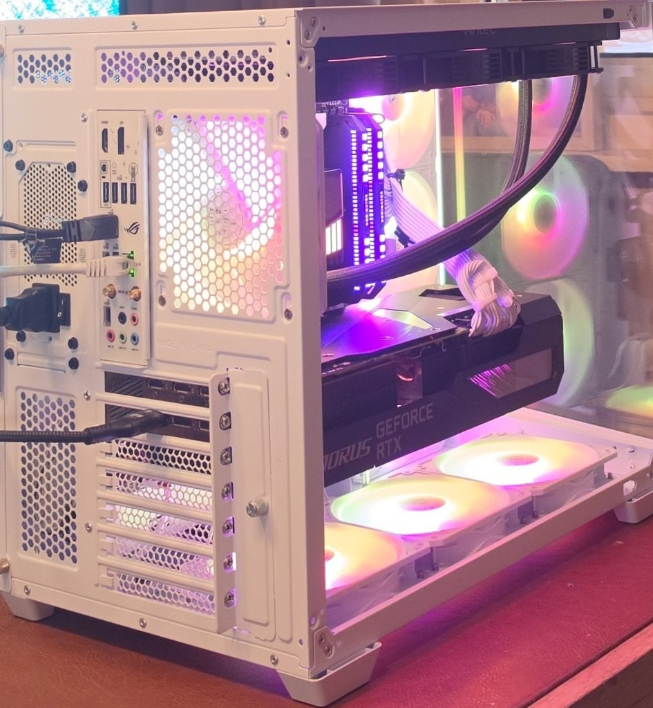 Foto 15 van MULTIMEDIA & GAMEPC i7 13790f/1TBM.2/32GBDDR5/RTX3080 OC 10G