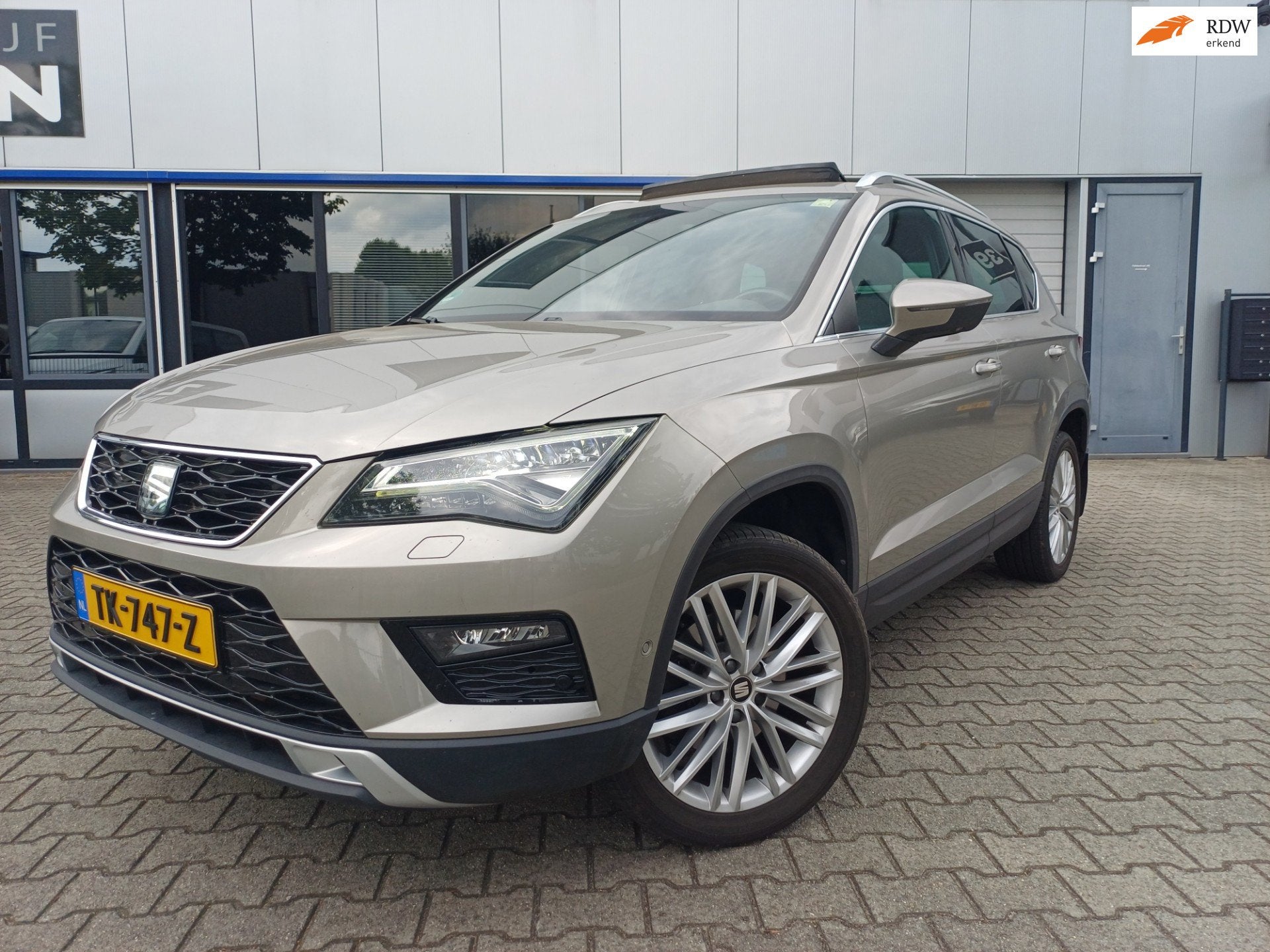 Seat Ateca 1.4 EcoTSI Xcellence NAVI/CAMERA/PANO/CRUISE/LED, Auto's, Seat, Dealer onderhouden, Gebruikt, 4 cilinders, 150 pk