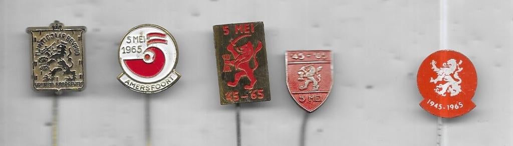 BEVRIJDING SPELDEN 5 MEI NEDERLAND VERSCHILLENDE, Verzamelen, Speldjes, Pins en Buttons, Verzenden, Gebruikt, Overige onderwerpen