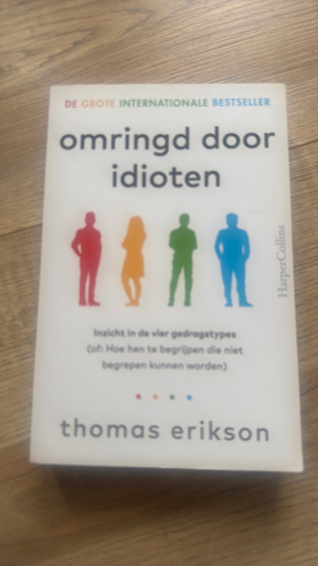Omringd door idioten, Ophalen of Verzenden, Zo goed als nieuw