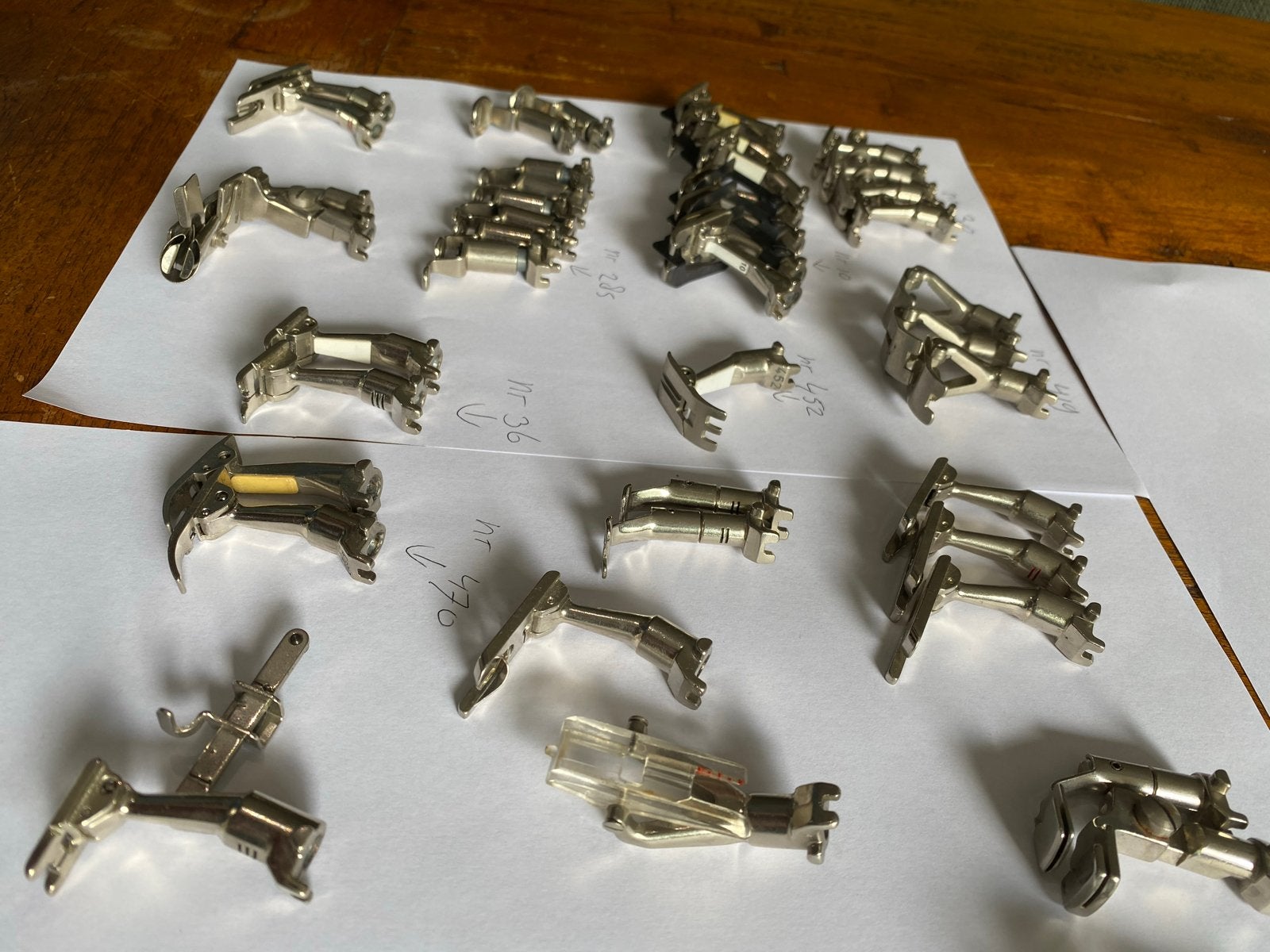 42 Bernina naaivoetjes - Diverse types, Ophalen, Gebruikt, Toebehoren, Bernina
