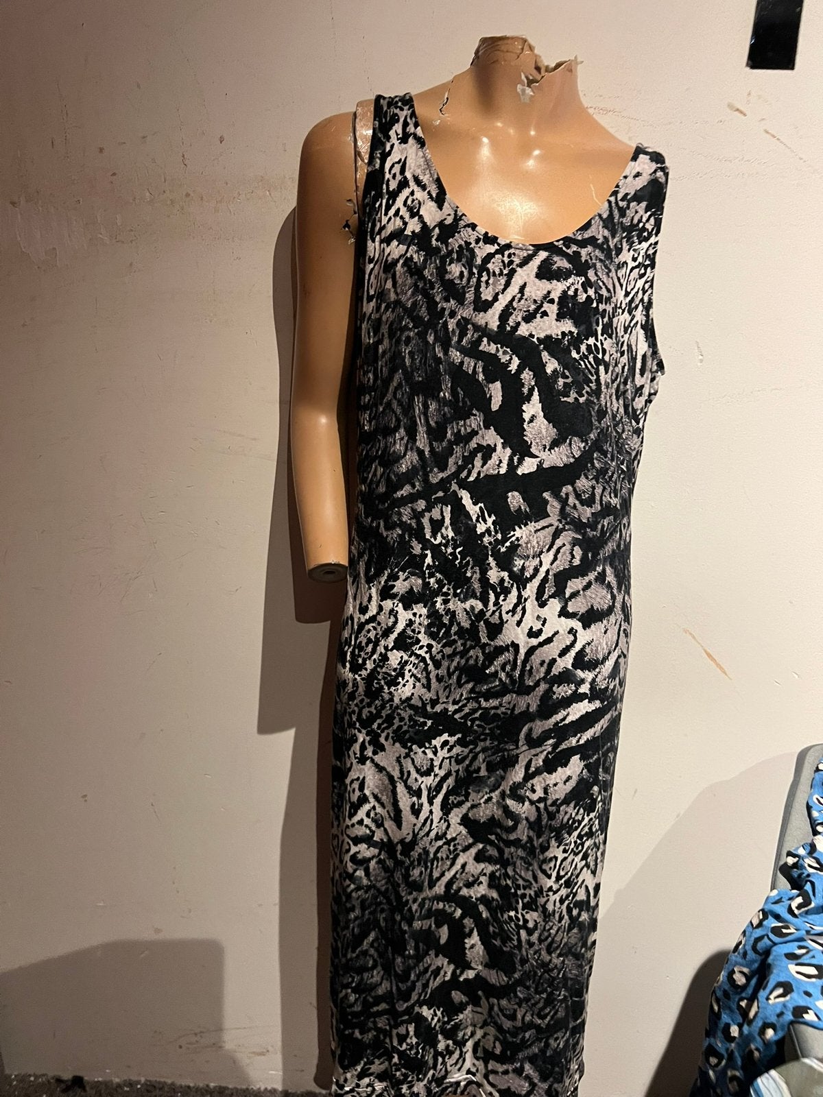 LAURA DI SARPI jurk maat L zgan, Zwart, LAURA DI SARPI, Maat 42/44 (L), Ophalen of Verzenden