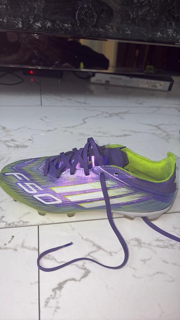 Adidas f50, Ophalen, Maat XS of kleiner, Schoenen, Zo goed als nieuw