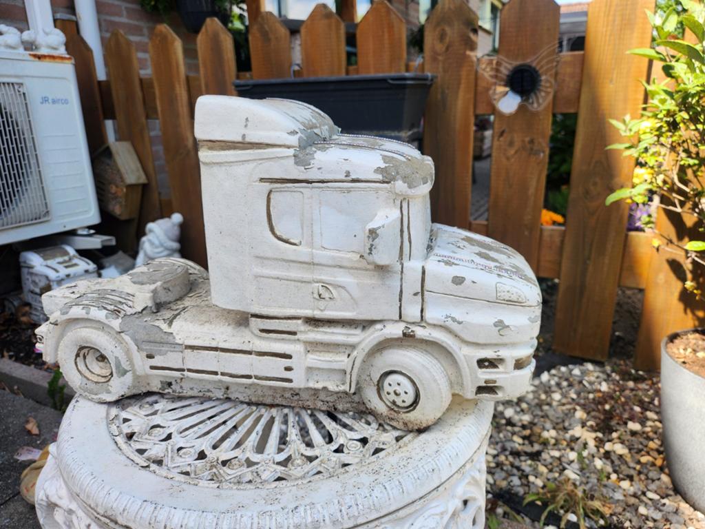 Scania torpedo front, Tuin en Terras, Tuinbeelden, Ophalen