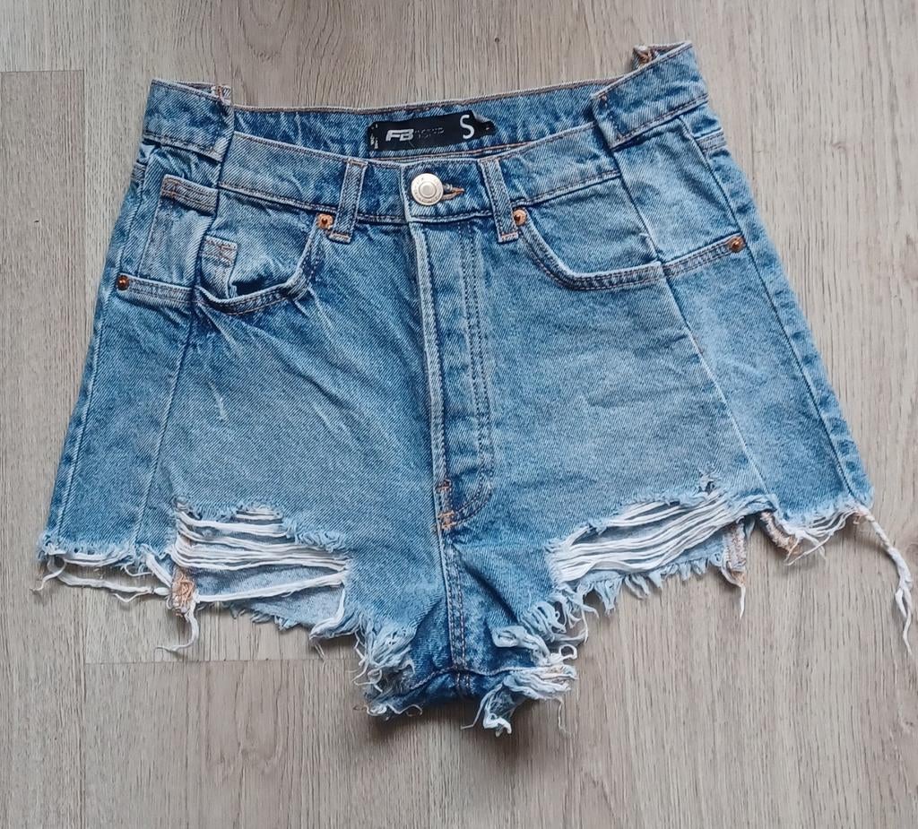FB Sisters NEW YORKER Korte broek maat S, Kleding | Dames, Ophalen of Verzenden, Zo goed als nieuw, Blauw, W28 - W29 (confectie 36)