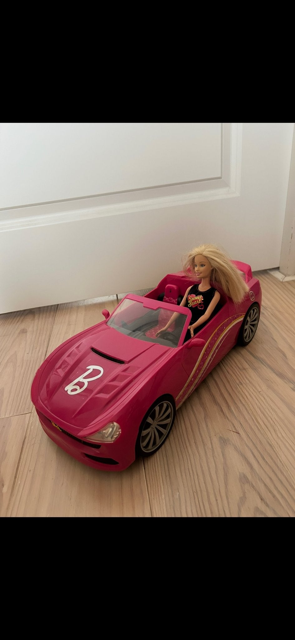 Mattel Barbie met roze sportwagen, Ophalen of Verzenden, Gebruikt, Barbie