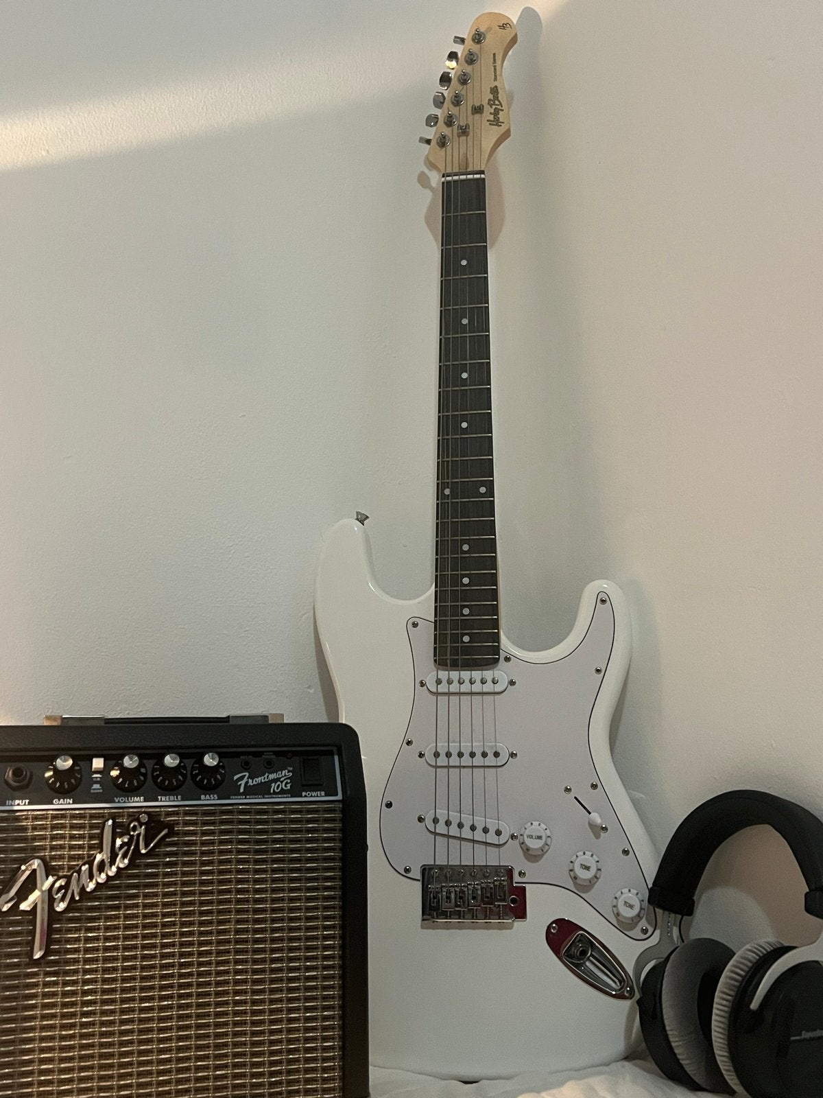 Harley Benton elektrische gitaar met Fender versterker, Overige merken, Met versterker, Ophalen of Verzenden, Zo goed als nieuw