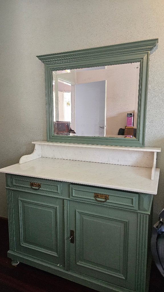 Antiek dressoir met spiegel en marmeren blad, Ophalen, Gebruikt