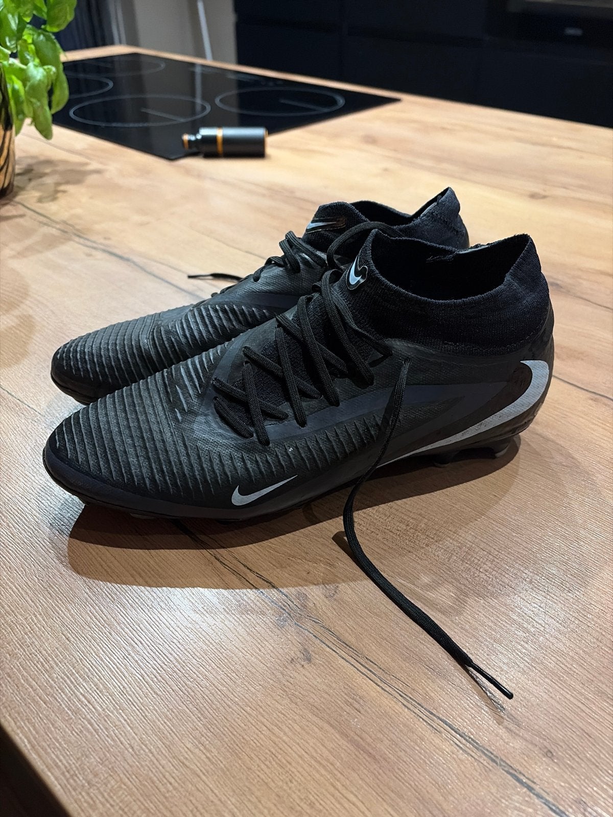 Nike Phantom voetbalschoenen - Zo goed als nieuw, Ophalen, Maat 48/50 (M), Zwart, Zo goed als nieuw