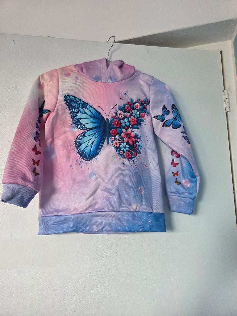 Nieuw meisjes trui maat 122/128 roos/blauw met een vlinder, Ophalen of Verzenden, Nieuw, Jongen