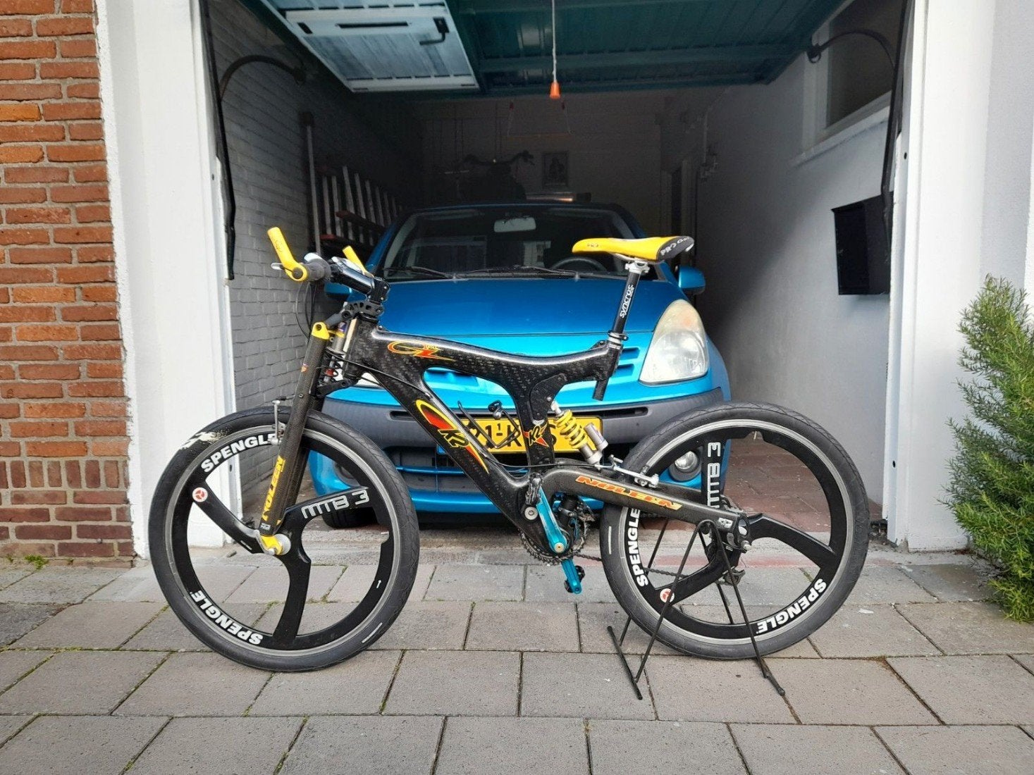 Unieke K2 MTB 3 Mountainbike met Spengle wielen, Ophalen