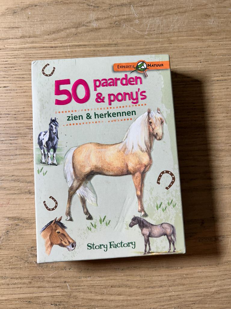 50 Paarden en Pony's Zien & Herkennen, Ophalen of Verzenden, Zo goed als nieuw