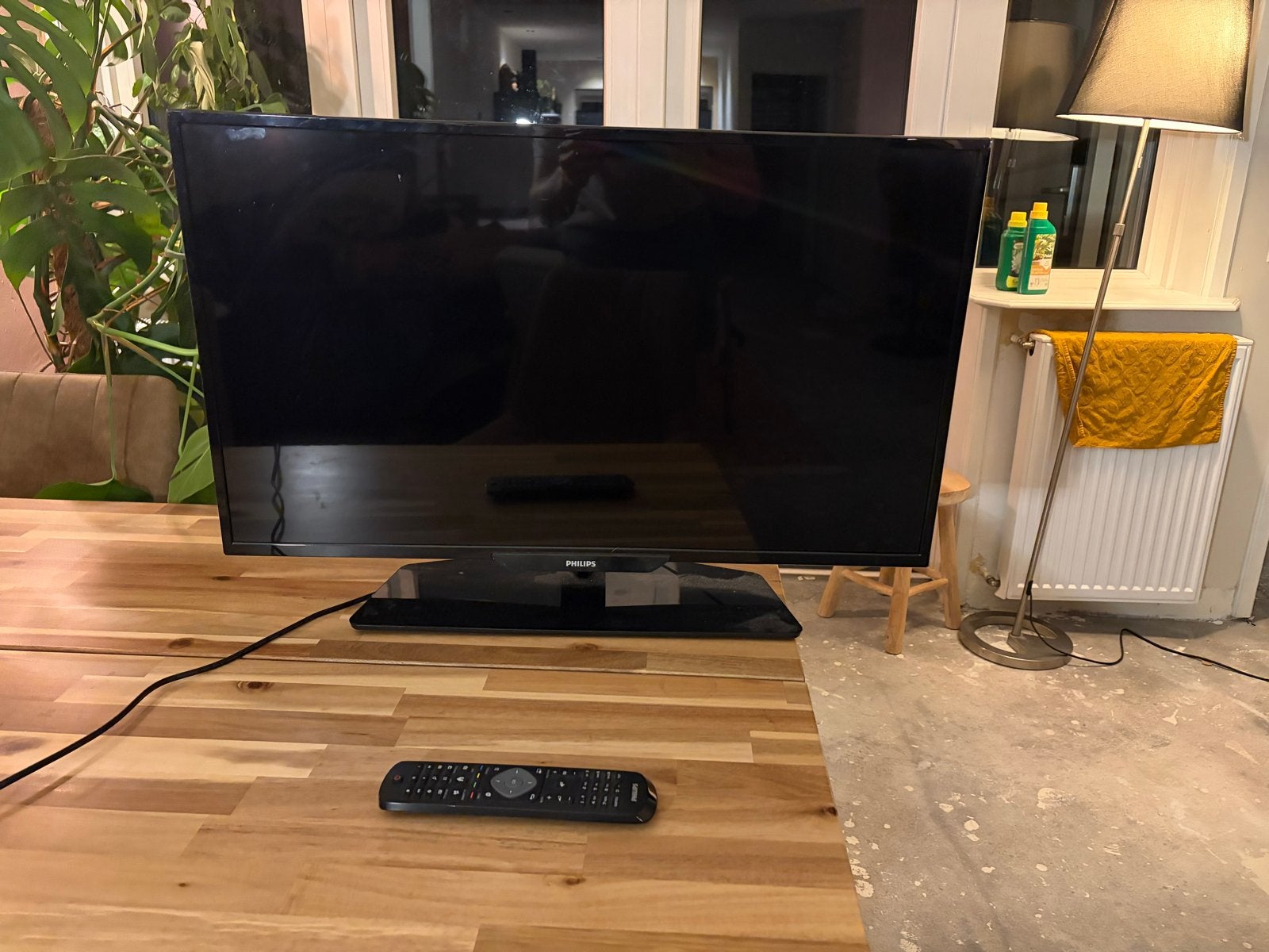 Philips 32inch Smart TV - Full HD LED