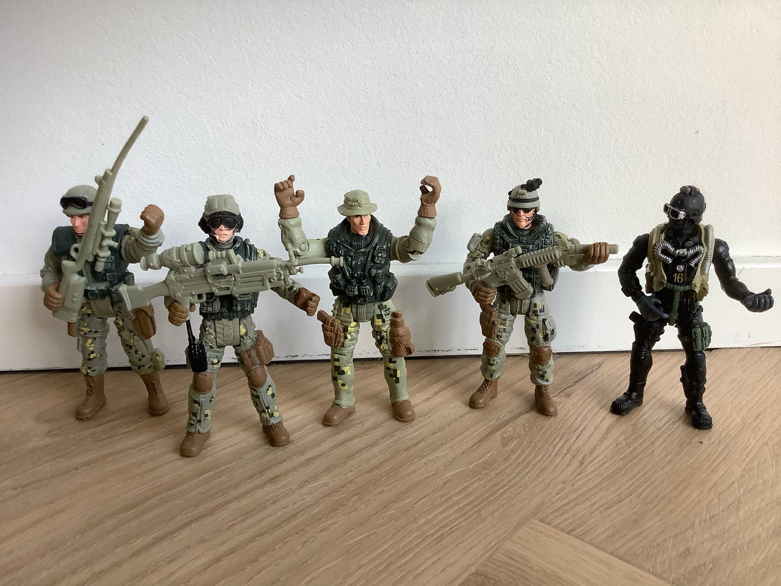 Leger Poppetjes Set van 5 met Geweren - Zo goed als nieuw, Ophalen, Zo goed als nieuw