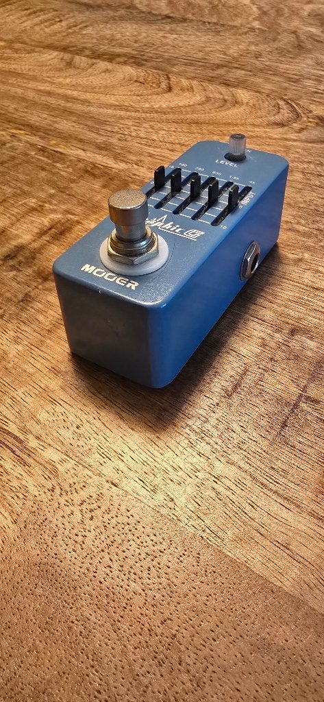 Mooer Graphic G equalizer inclusief poweradapter, Ophalen of Verzenden, Zo goed als nieuw, Equalizer