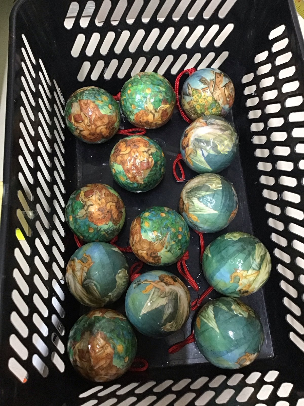 Papier Mache kerstballen, Diversen, Ophalen of Verzenden, Zo goed als nieuw
