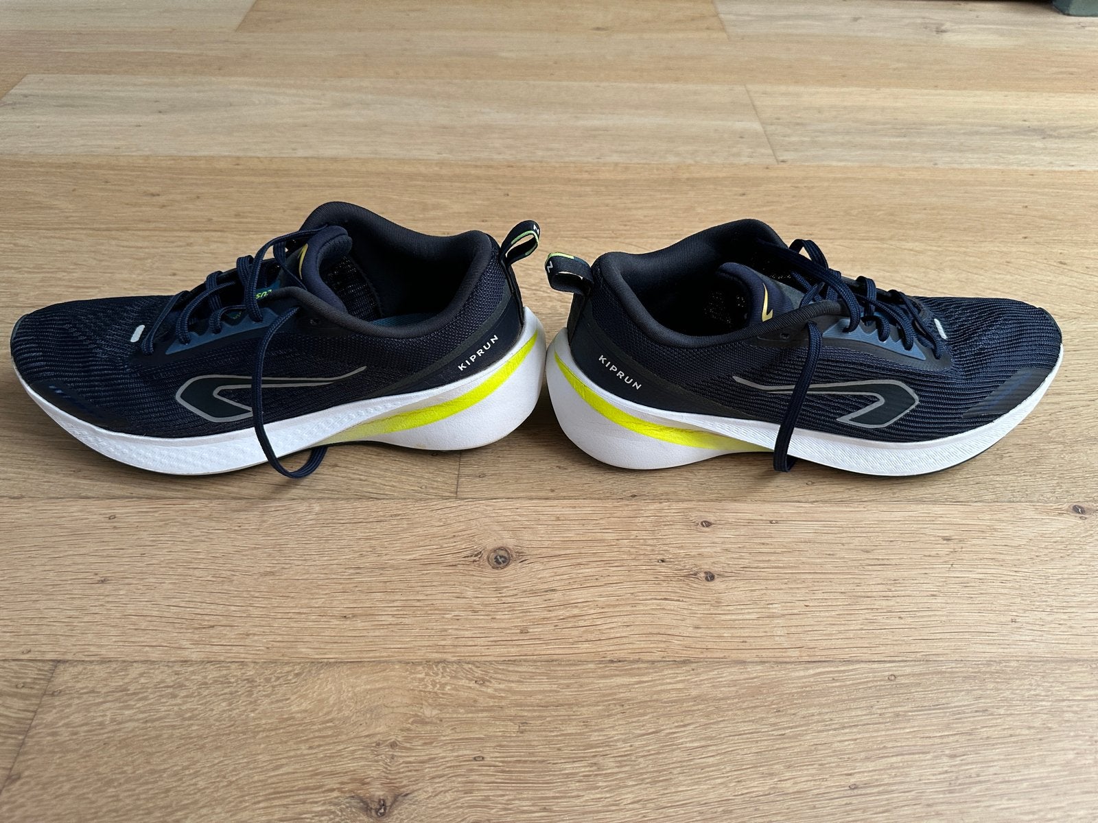 Kiprun kipcore hardloopschoenen maat 43, Overige merken, Hardloopschoenen, Ophalen of Verzenden, Zo goed als nieuw