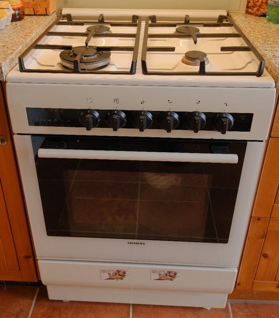 Siemens vrijstaand gasfornuis met elektrische oven, Witgoed en Apparatuur, Ophalen, Gebruikt, 60 cm of meer, 4 kookzones