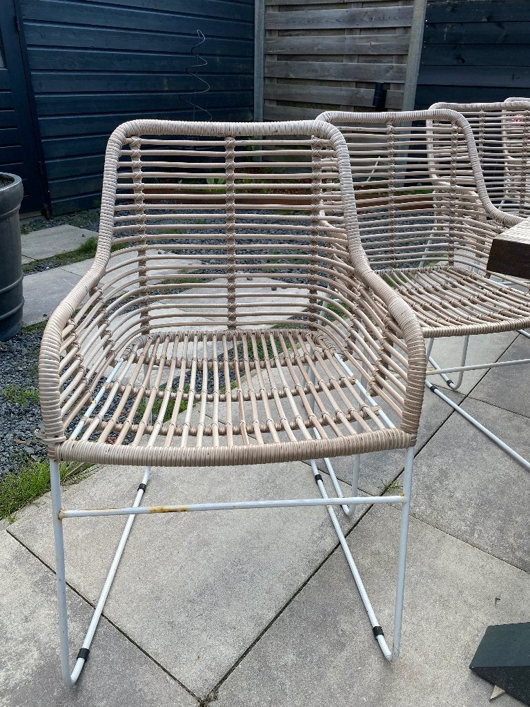 Riviera Maison stoelen met metalen onderstel (4 stuks), Ophalen, Gebruikt, Kunststof