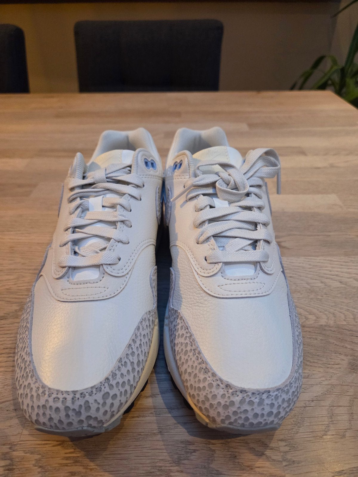 Nike Air Max Safari Summit White 40.5, Kleding | Dames, Ophalen, Nieuw, Wit, Sneakers of Gympen