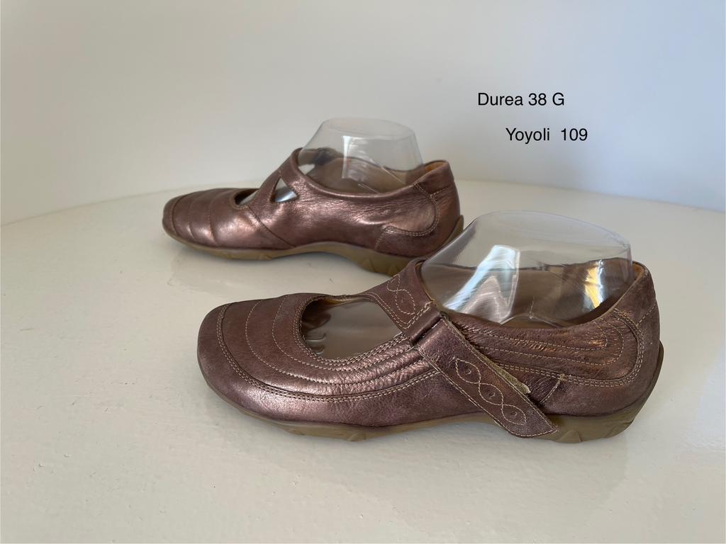 109) Durea 5G (38G ) klittenband in bruin metallic, Bruin, Instappers, Ophalen of Verzenden, Zo goed als nieuw