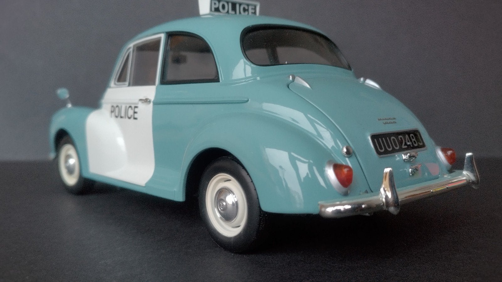 Morris Minor Saloon Police 1:18 Minichamps Pol, Hobby en Vrije tijd, Modelauto's | 1:18, Auto, Verzenden, ., Nieuw