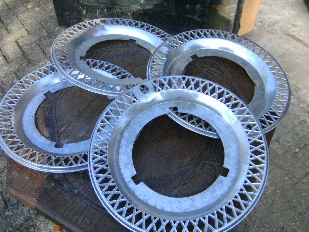 sierringen oldtimer Opel B kadett wieldop autoband vintage, Auto diversen, Ophalen of Verzenden, Zo goed als nieuw