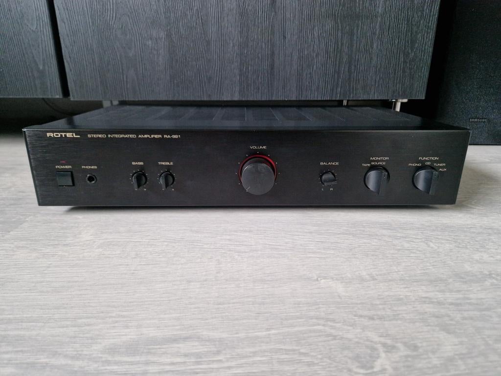 Rotel RA-921 versterker/amplifier, getest en werkt, Audio, Tv en Foto, Versterkers en Receivers, Ophalen of Verzenden, Zo goed als nieuw