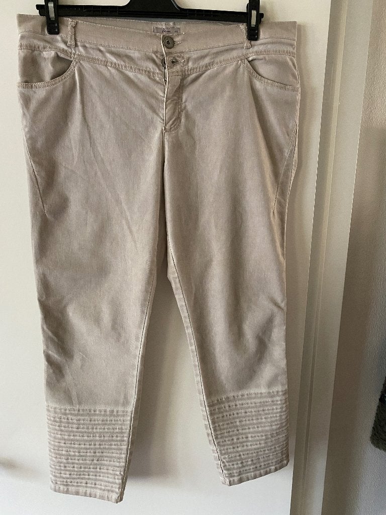 capri Miss Etam 46 zandbeige, Beige, Maat 46/48 (XL) of groter, Ophalen of Verzenden, Zo goed als nieuw
