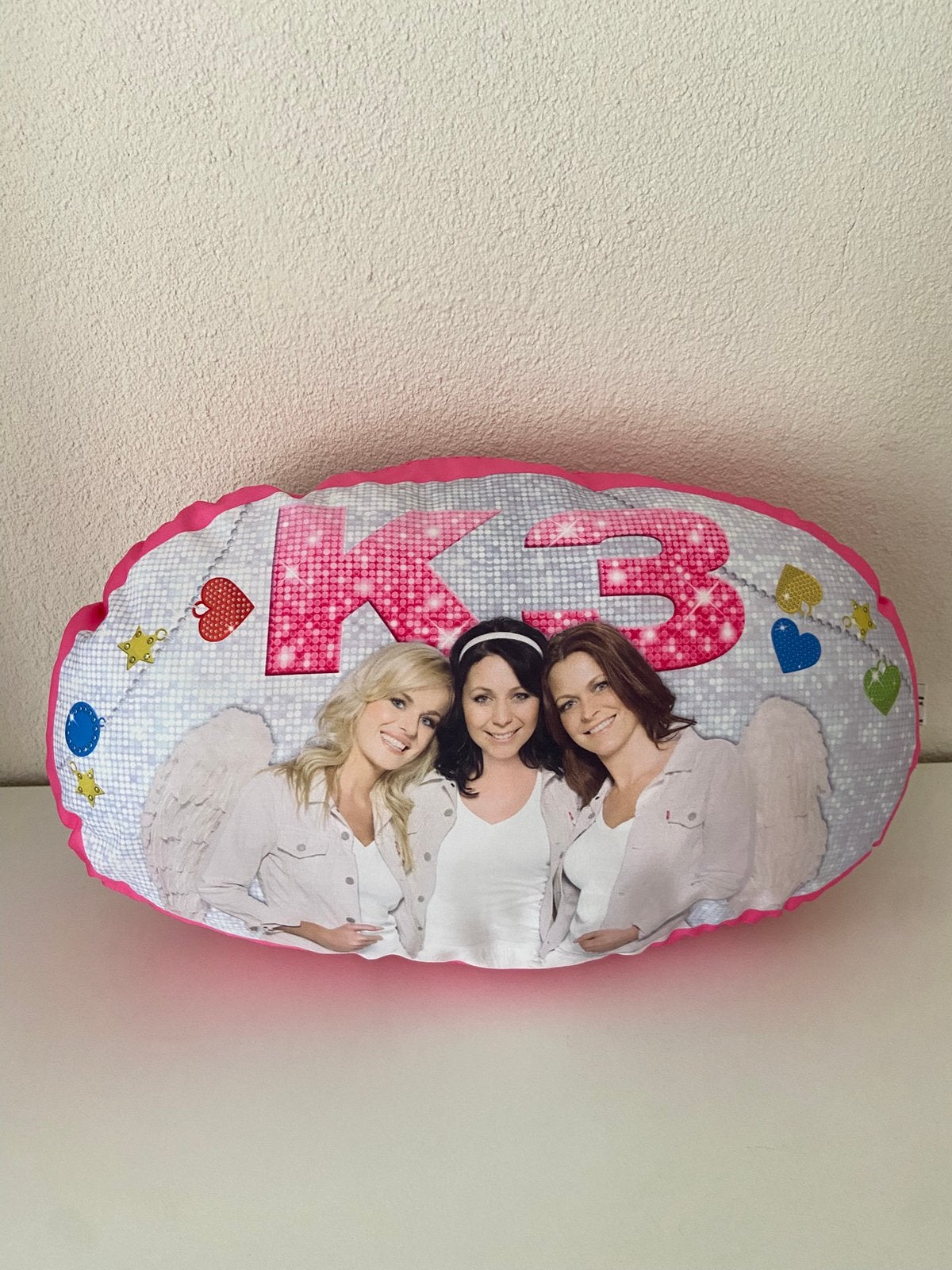 K3 Kussen, Ophalen of Verzenden, Zo goed als nieuw, Roze, Overige vormen