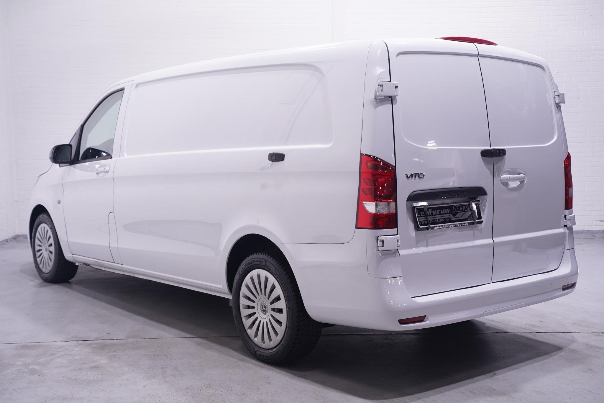 Mercedes-Benz Vito 116 CDI 163 pk L3 Aut. Nwe Model Navi, Ca, Auto's, Automaat, Gebruikt, 4 cilinders, 2000 kg