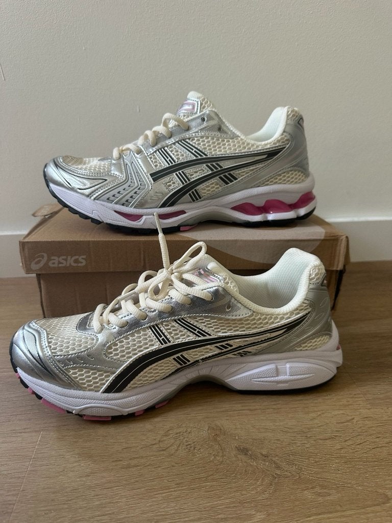 Nieuwe Asics herenschoenen maat 43, Overige kleuren, Boots, Nieuw, Ophalen of Verzenden