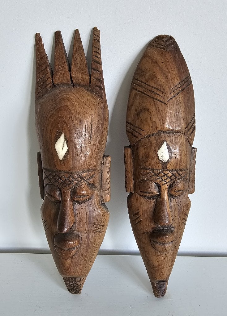 2 LEUKE HOUTEN MASKERS, Minder dan 20 cm, Handgemaakt, Hout, Bruin
