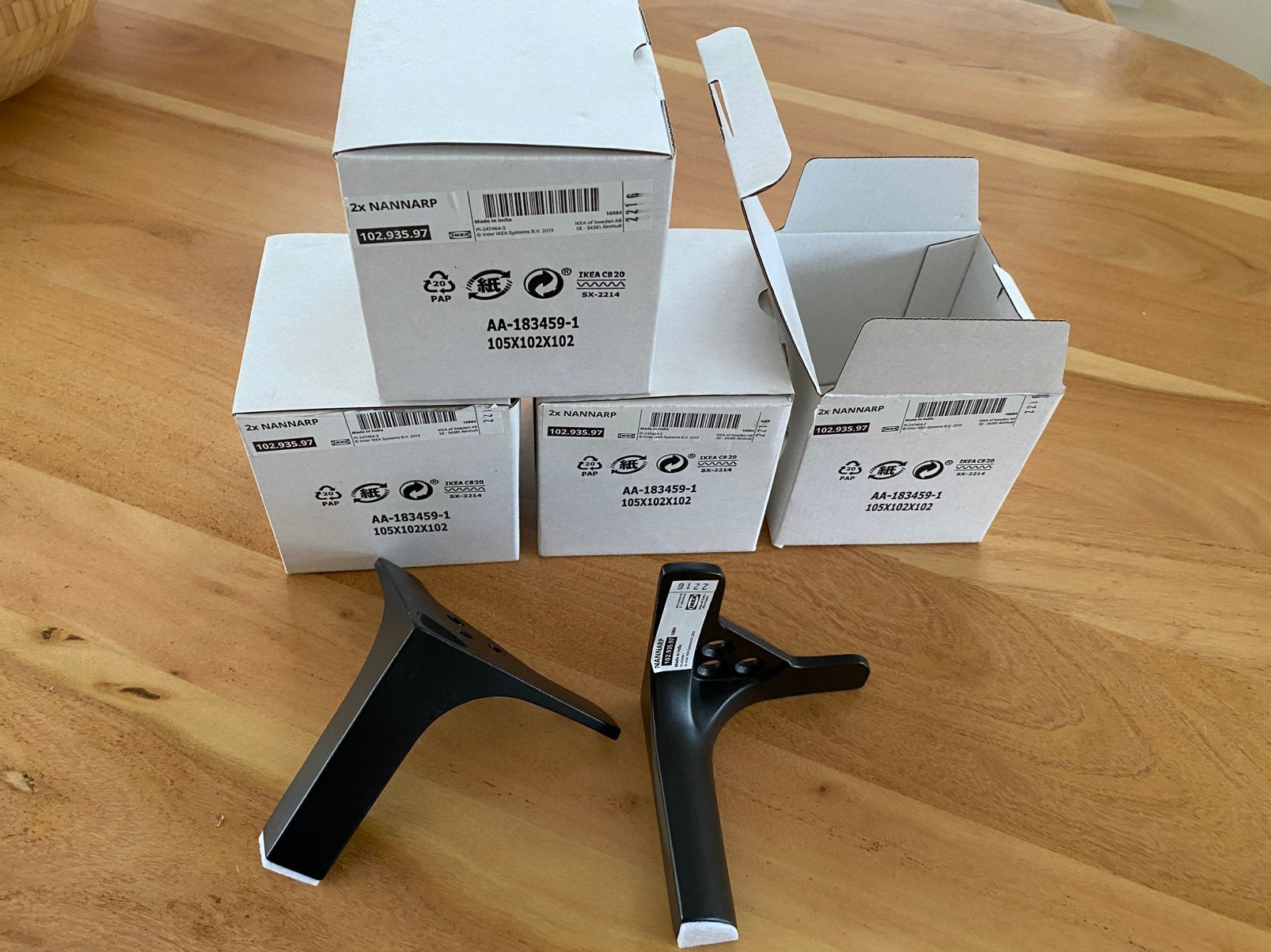 8x IKEA NANNARP poten voor bank/meubel, zwart, incl. schroev, Ophalen, Nieuw