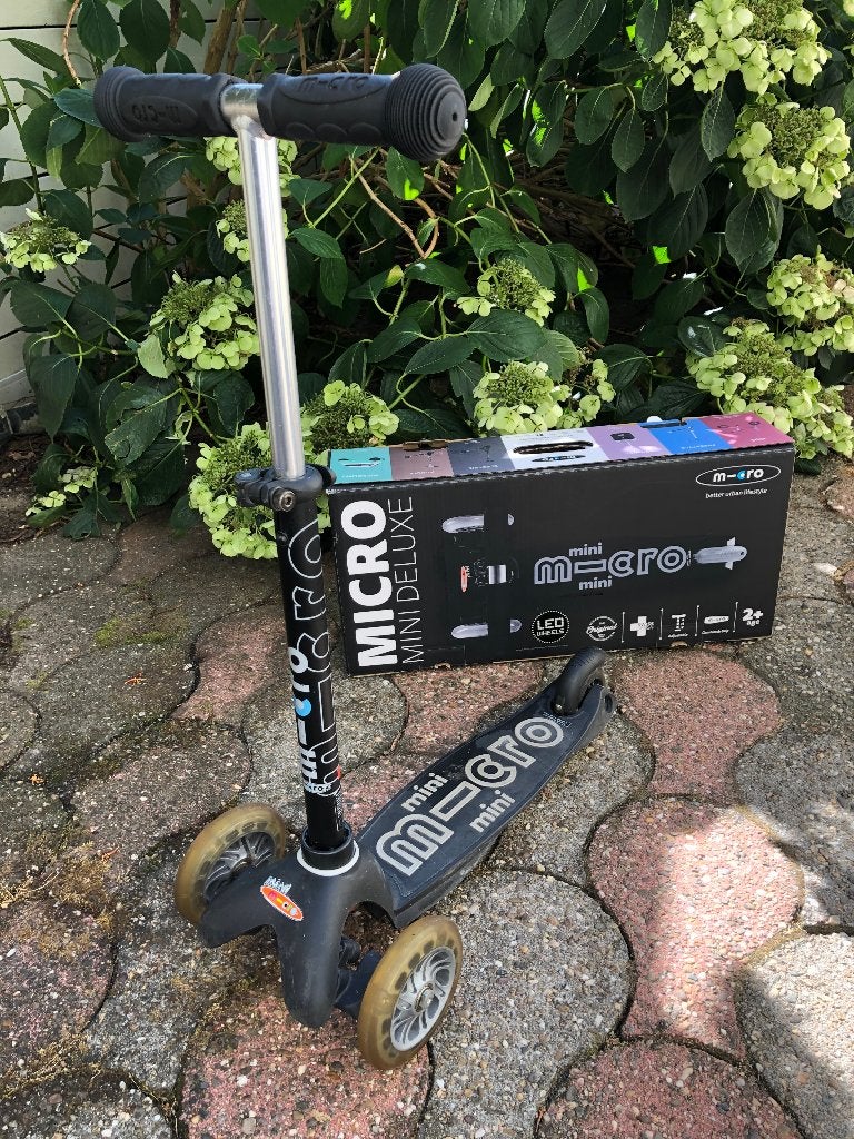 Micro Mini Deluxe step met LED wielen en nieuwe rem, Ophalen, Zo goed als nieuw, Gewone step, Micro