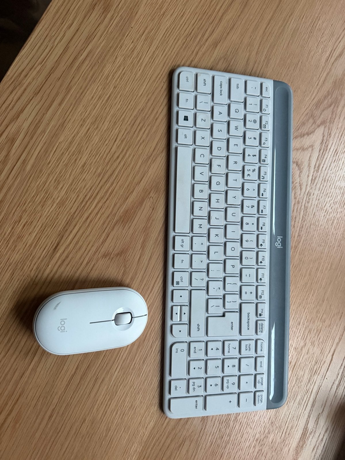 Logitech draadloos toetsenbord en muis set (QWERTY), Computers en Software, Toetsenborden, Gebruikt, Qwerty, Draadloos, Draadloze ontvanger