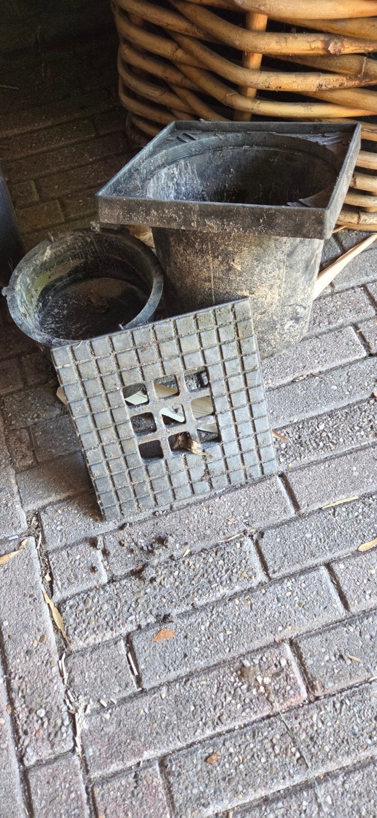 Gebruikte afvoerput met rooster, Afvoer, Gebruikt, Pvc, Ophalen of Verzenden