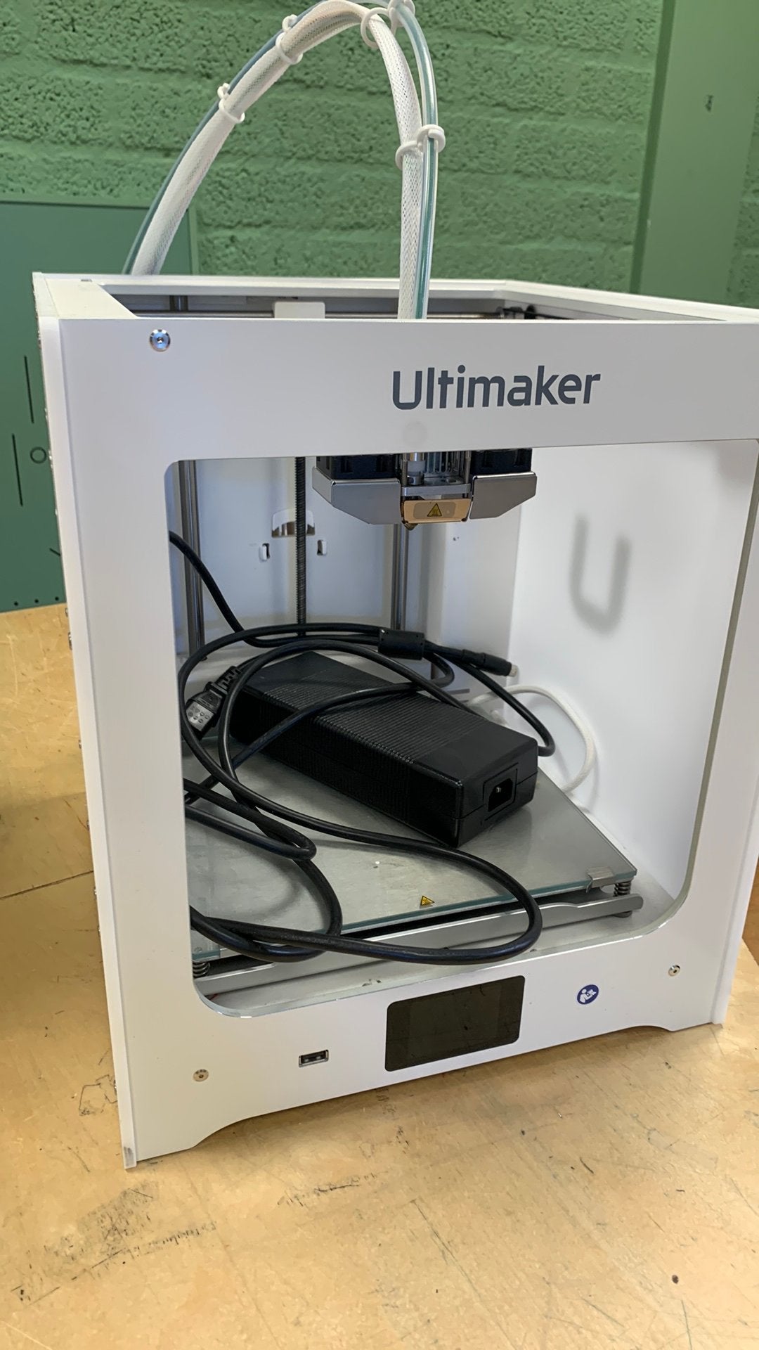 Ultimaker 2+ connect (2023), Computers en Software, 3D Printers, Niet werkend, Filament, Ingebouwde Wi-Fi, Ophalen